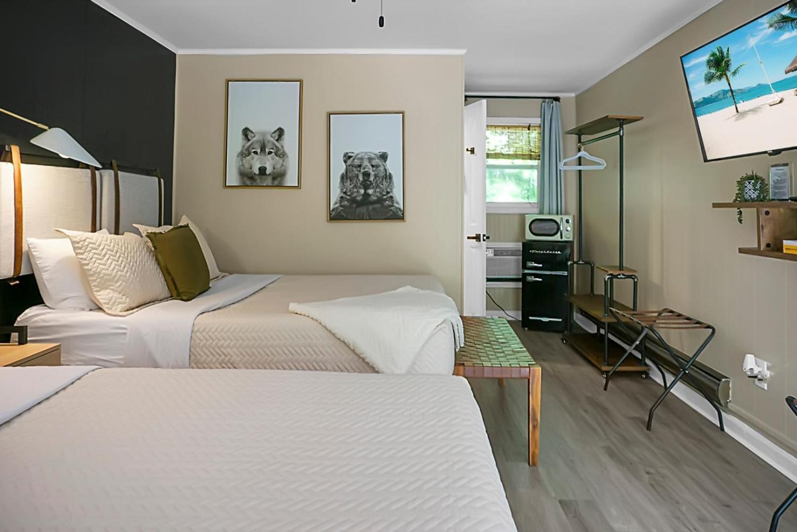 Hickory Falls Inn 침니 록 외부 사진