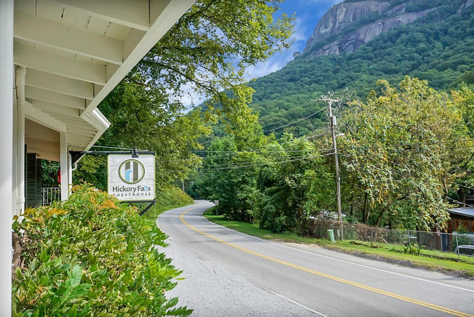 Hickory Falls Inn 침니 록 외부 사진