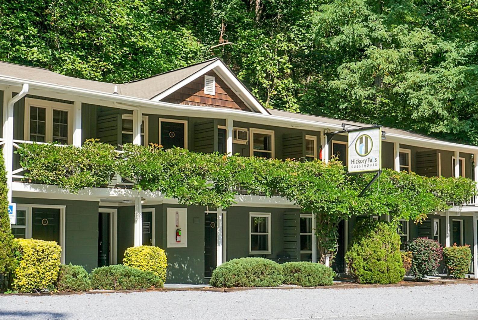 Hickory Falls Inn 침니 록 외부 사진